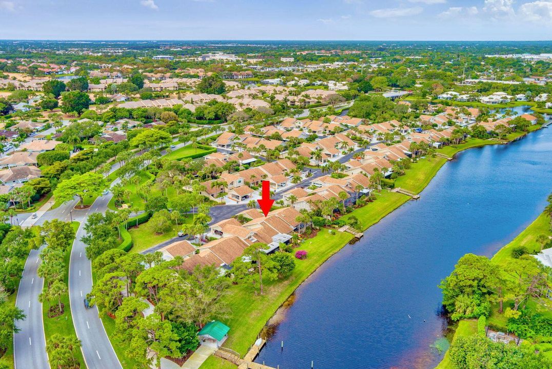 Active With Contract: $7,500 (2 beds, 2 baths, 1392 Square Feet)