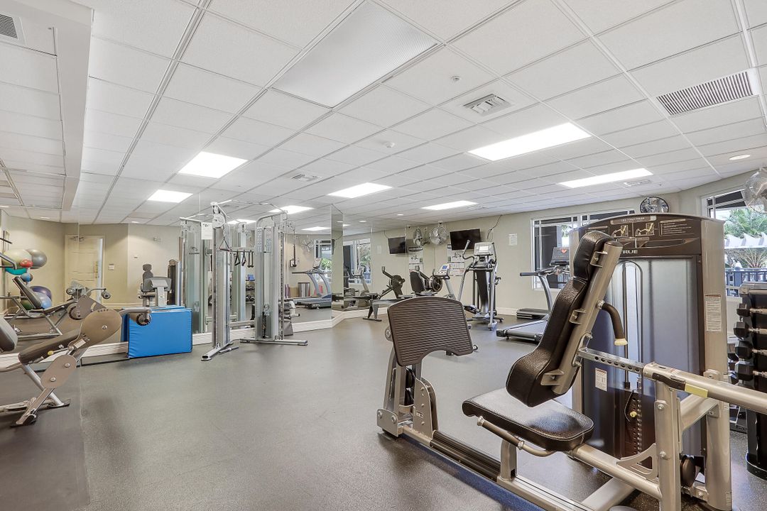 Activo con contrato: $13,000 (3 camas, 3 baños, 2457 Pies cuadrados)