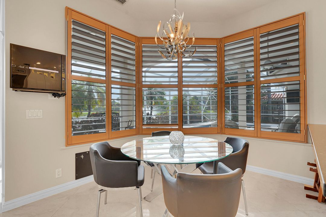 На продажу: $1,369,000 (4 спален, 3 ванн, 2391 Квадратных фут)