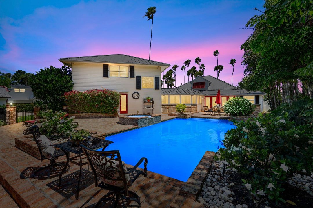 En Venta: $2,397,500 (5 camas, 2 baños, 3129 Pies cuadrados)