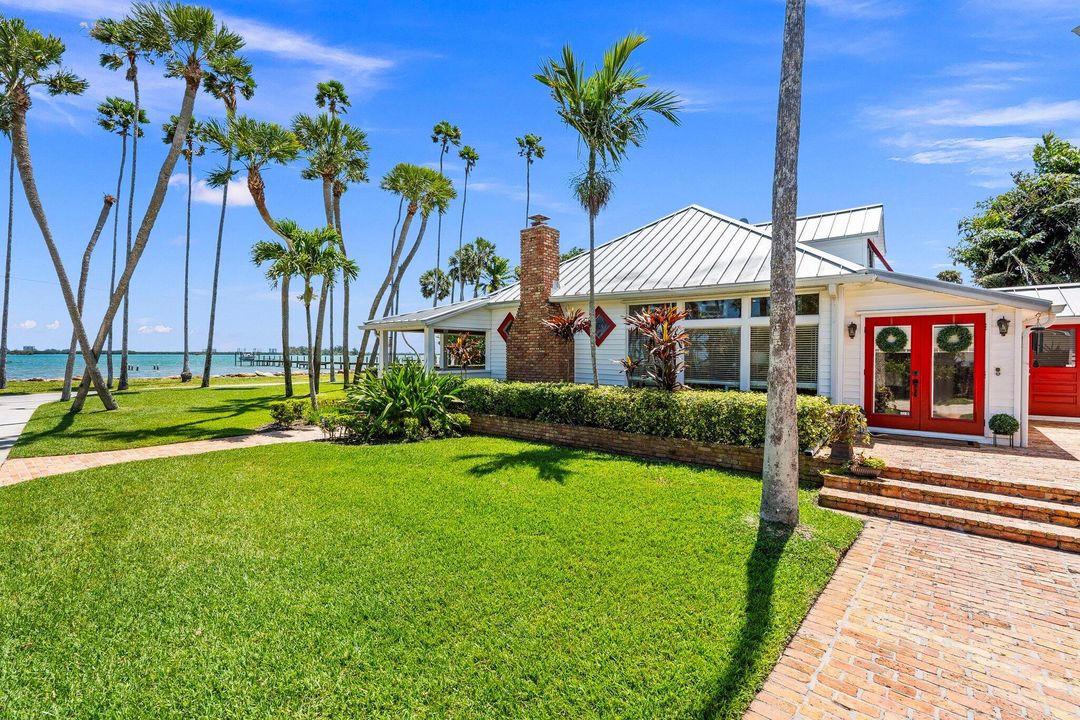 En Venta: $2,397,500 (5 camas, 2 baños, 3129 Pies cuadrados)