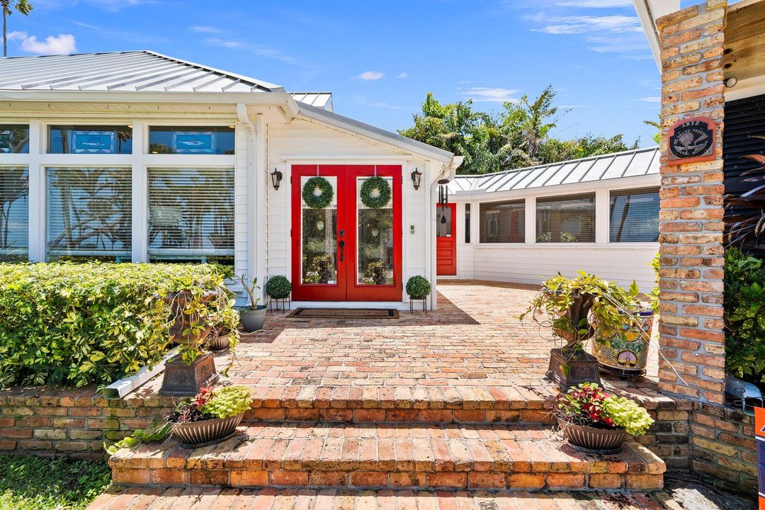 En Venta: $2,397,500 (5 camas, 2 baños, 3129 Pies cuadrados)