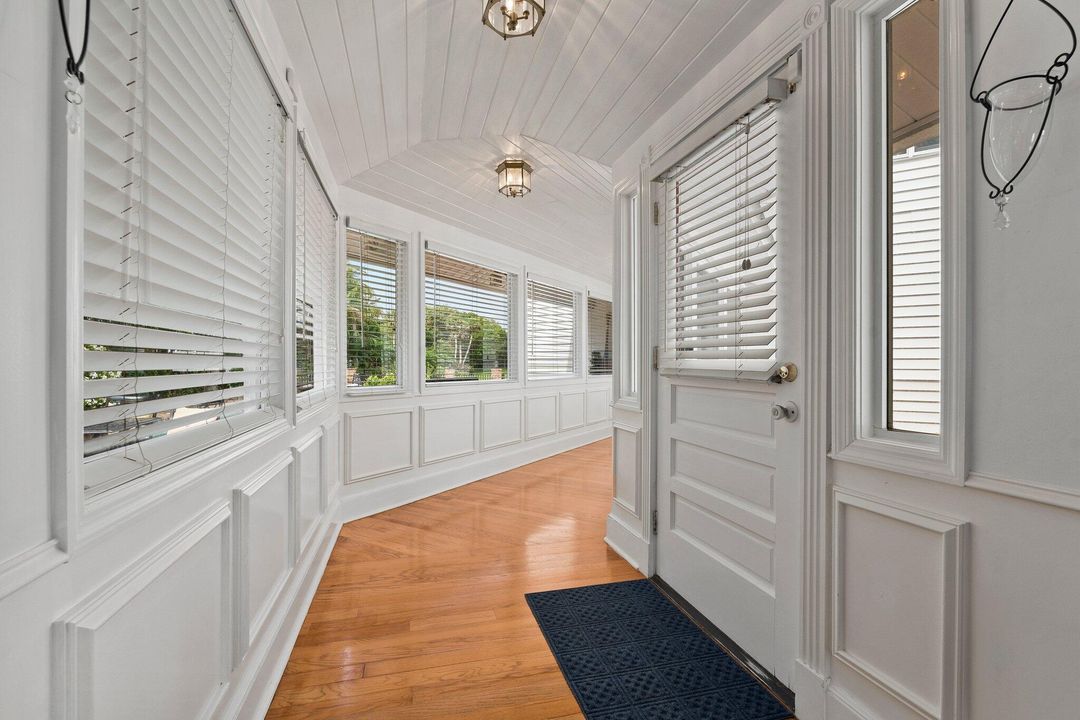 En Venta: $2,397,500 (5 camas, 2 baños, 3129 Pies cuadrados)