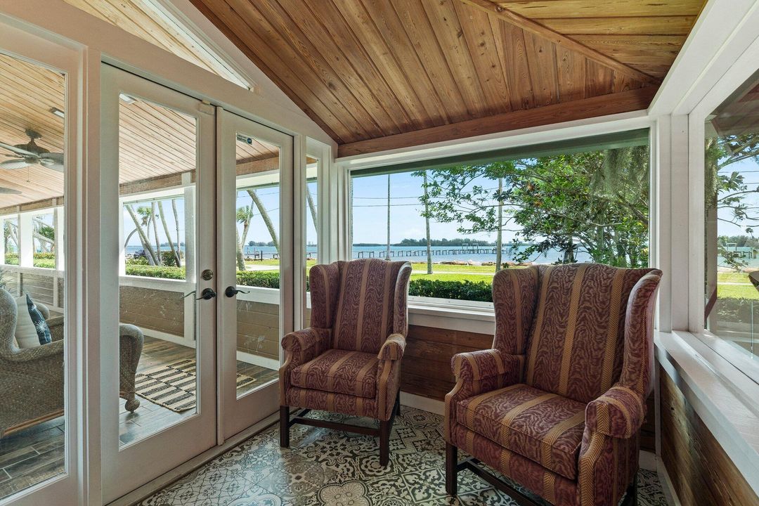 En Venta: $2,397,500 (5 camas, 2 baños, 3129 Pies cuadrados)