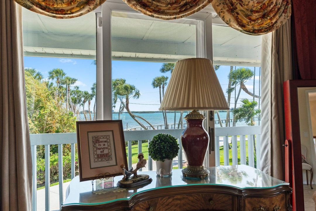 En Venta: $2,397,500 (5 camas, 2 baños, 3129 Pies cuadrados)