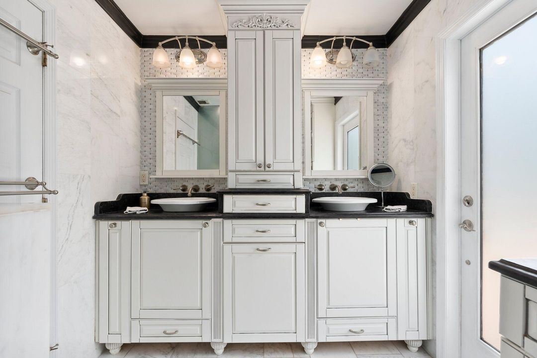 En Venta: $2,397,500 (5 camas, 2 baños, 3129 Pies cuadrados)