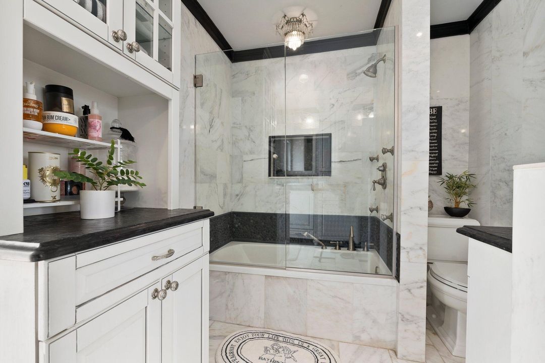 En Venta: $2,397,500 (5 camas, 2 baños, 3129 Pies cuadrados)