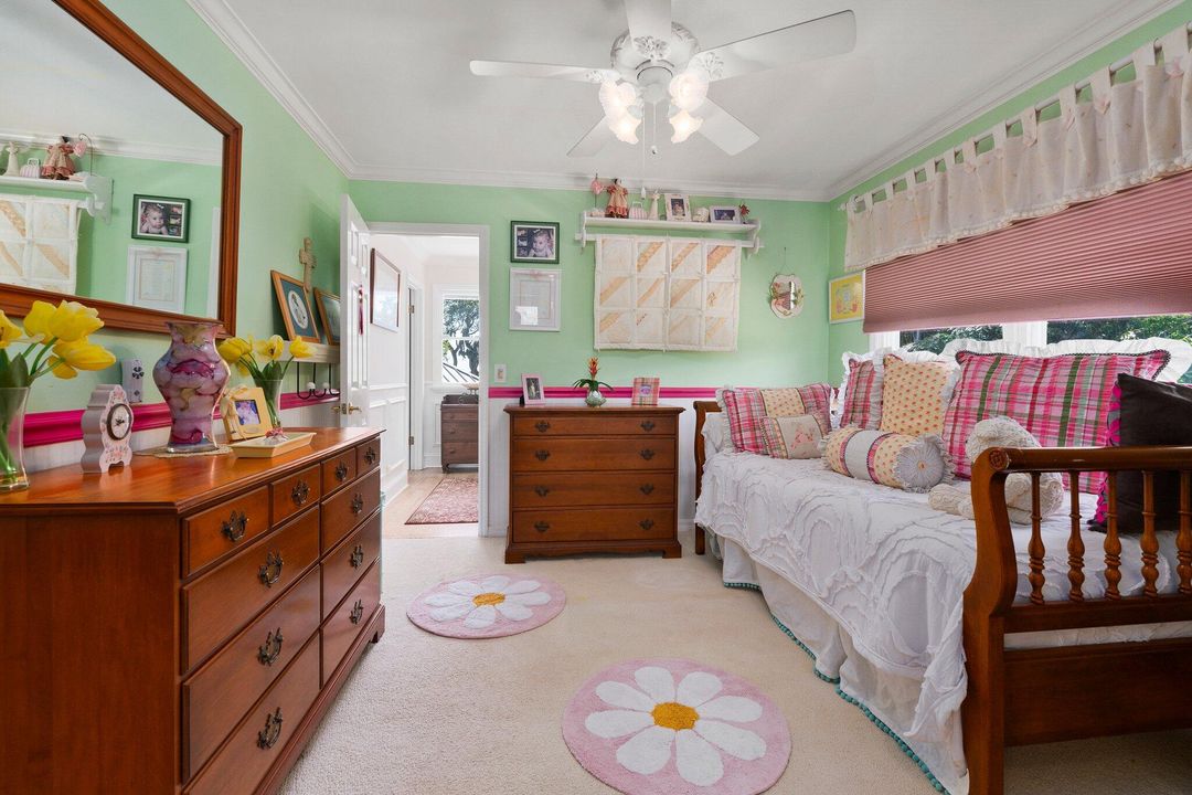 En Venta: $2,397,500 (5 camas, 2 baños, 3129 Pies cuadrados)