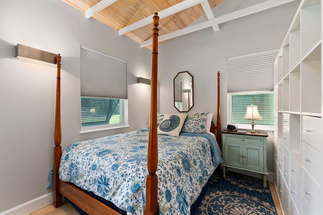 En Venta: $2,397,500 (5 camas, 2 baños, 3129 Pies cuadrados)