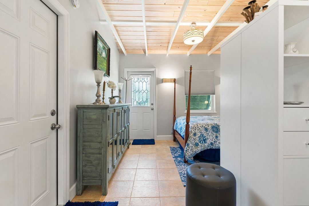 En Venta: $2,397,500 (5 camas, 2 baños, 3129 Pies cuadrados)