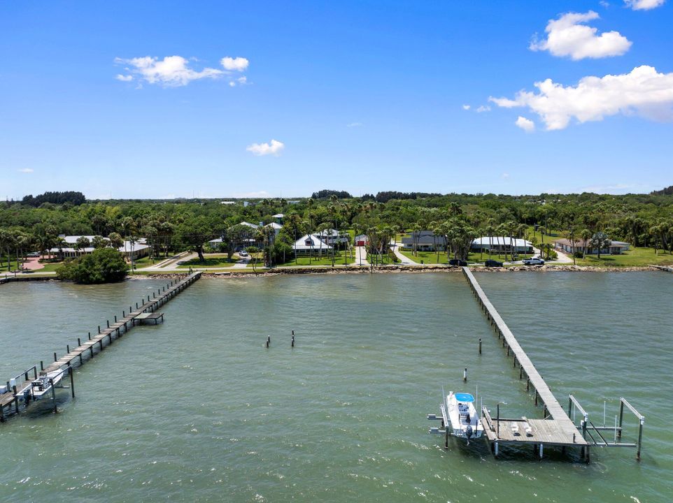 En Venta: $2,397,500 (5 camas, 2 baños, 3129 Pies cuadrados)