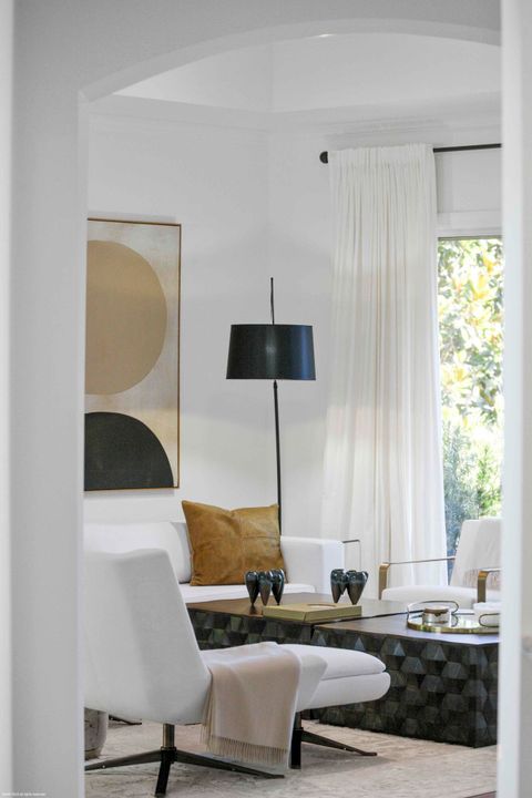 Active With Contract: $20,000 (3 beds, 3 baths, 1754 Square Feet)