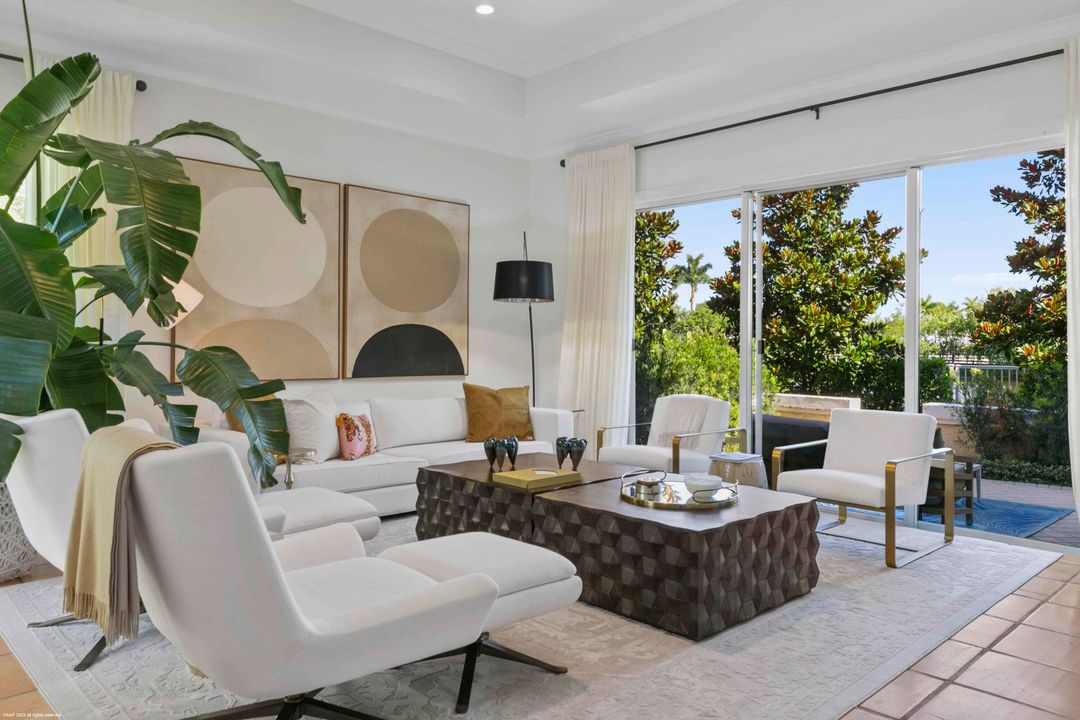 Active With Contract: $20,000 (3 beds, 3 baths, 1754 Square Feet)