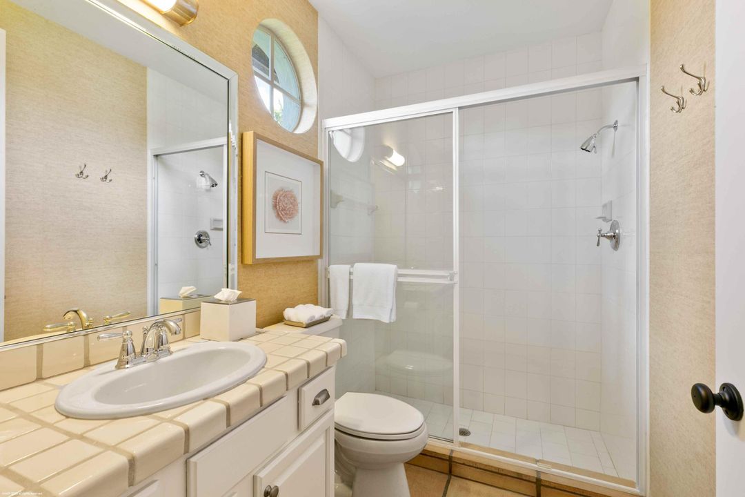 Active With Contract: $20,000 (3 beds, 3 baths, 1754 Square Feet)