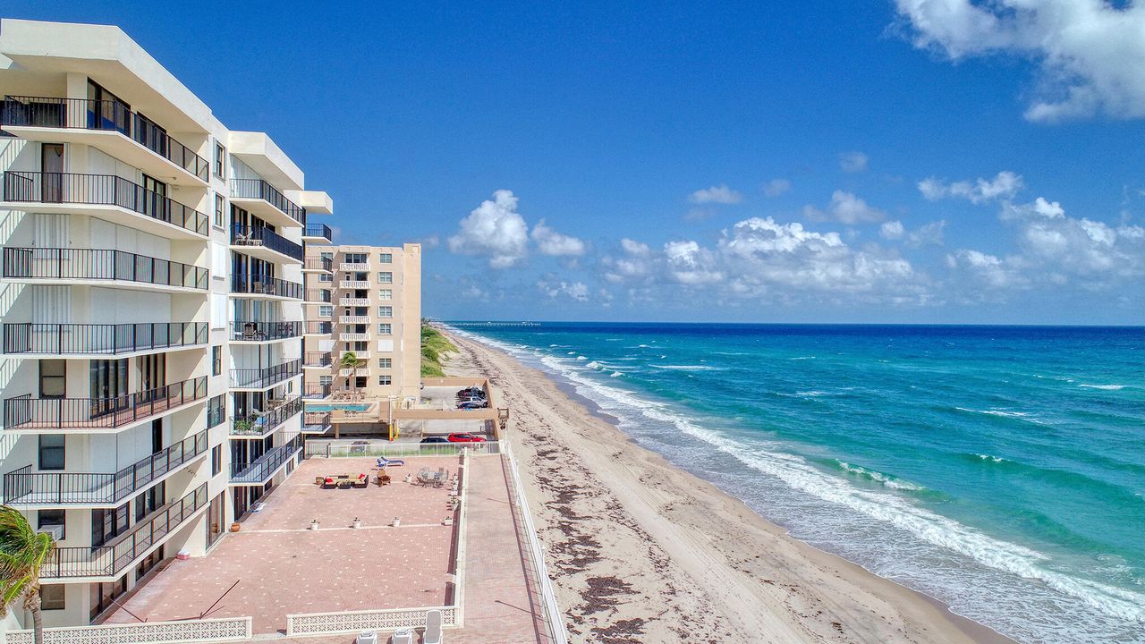 Active With Contract: $15,000 (2 beds, 2 baths, 1470 Square Feet)