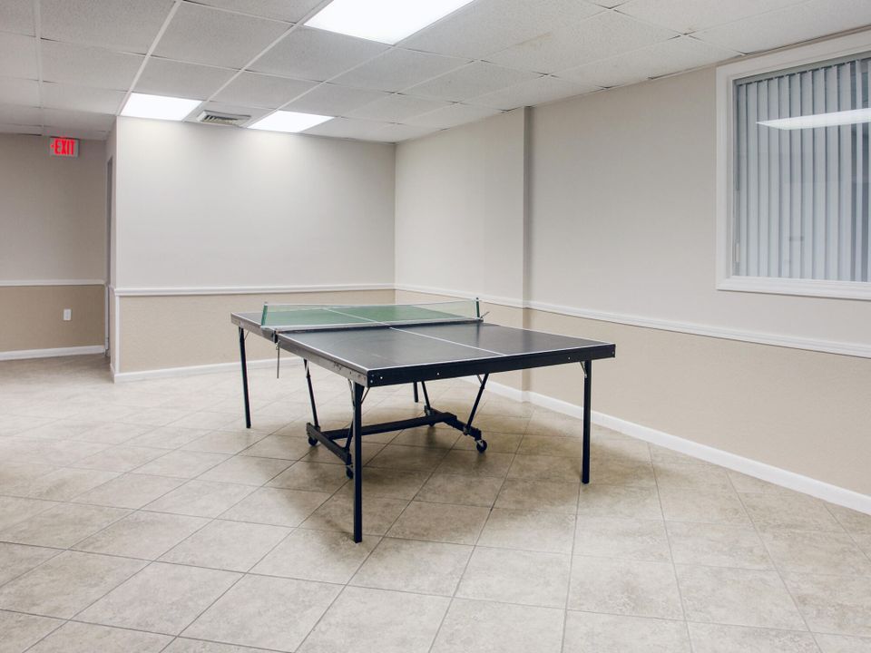 Active With Contract: $15,000 (2 beds, 2 baths, 1470 Square Feet)