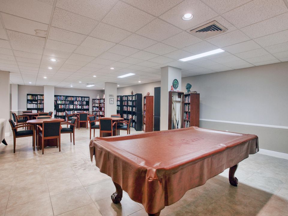 Active With Contract: $15,000 (2 beds, 2 baths, 1470 Square Feet)