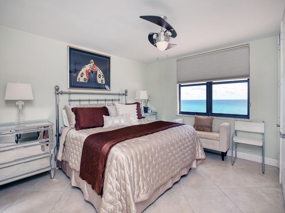 Active With Contract: $15,000 (2 beds, 2 baths, 1470 Square Feet)