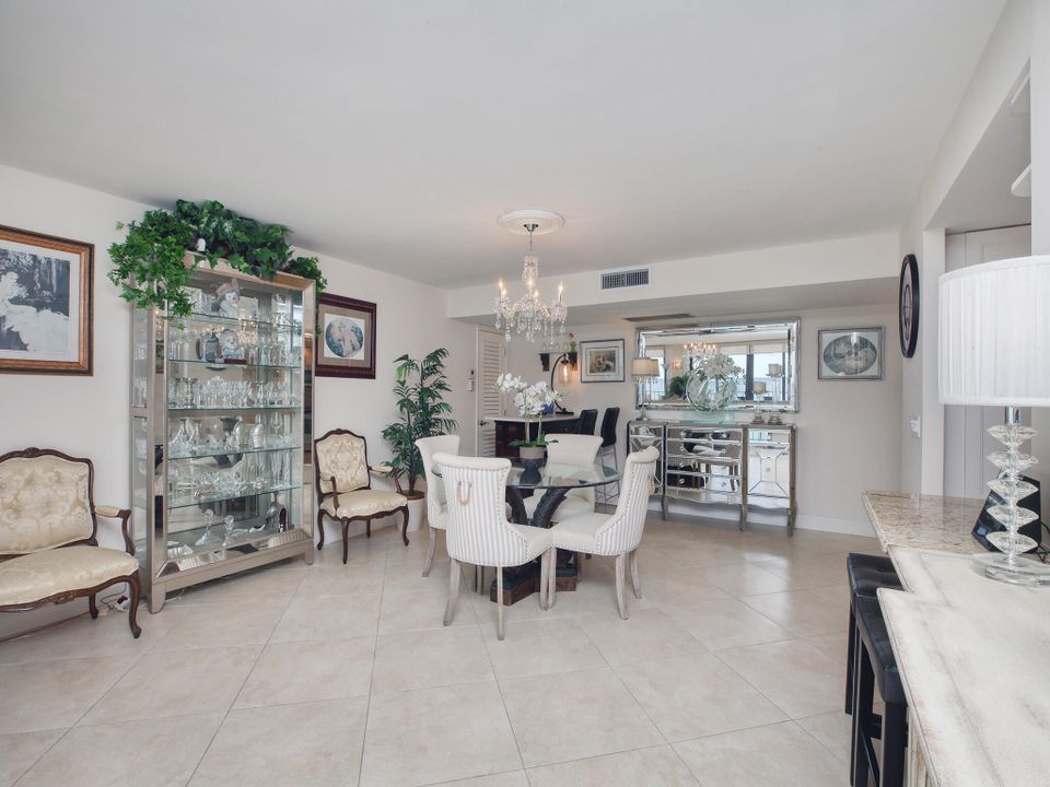 Active With Contract: $15,000 (2 beds, 2 baths, 1470 Square Feet)