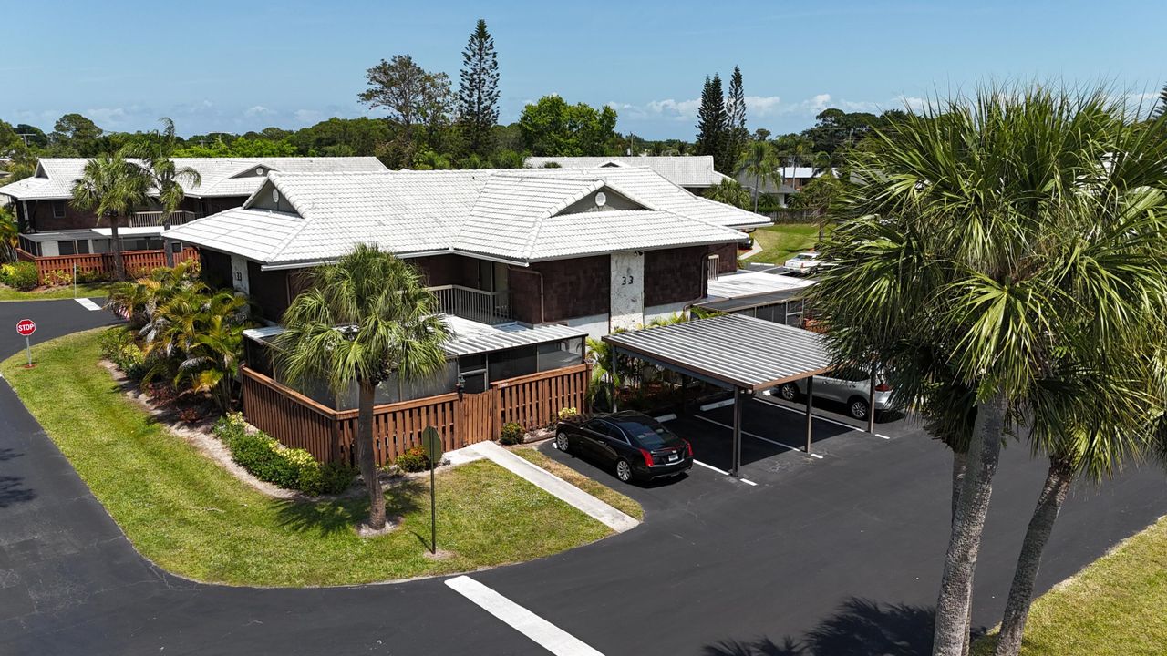 For Sale: $249,000 (2 beds, 2 baths, 1328 Square Feet)