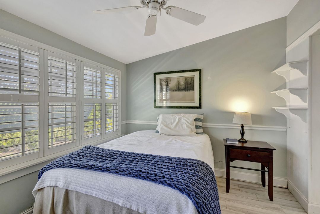 待售: $670,000 (4 贝兹, 2 浴室, 2128 平方英尺)