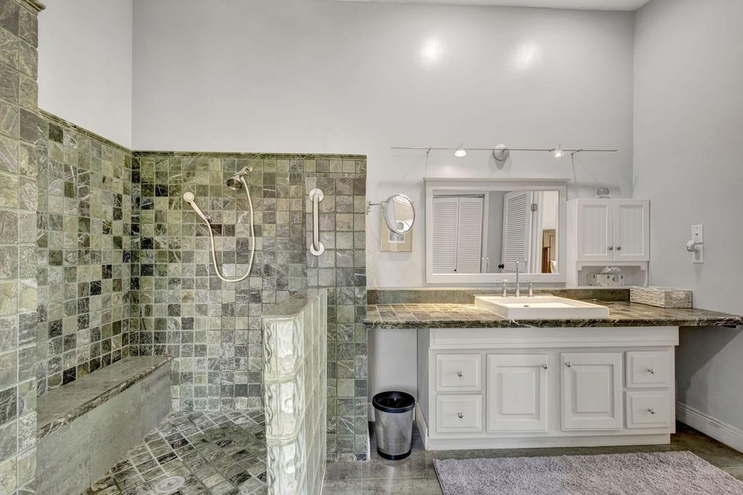 待售: $670,000 (4 贝兹, 2 浴室, 2128 平方英尺)