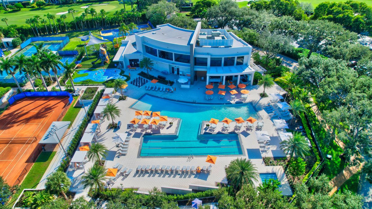 待售: $125,000 (2 贝兹, 2 浴室, 1566 平方英尺)