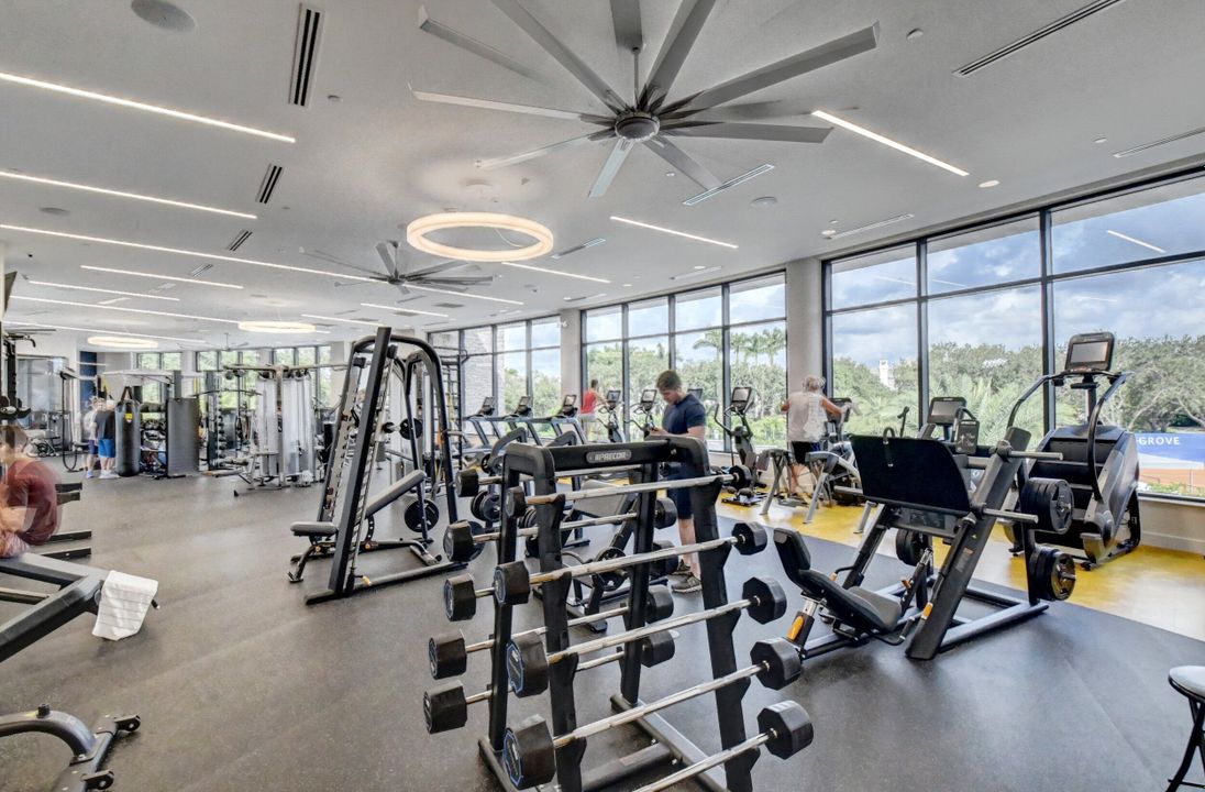 待售: $125,000 (2 贝兹, 2 浴室, 1566 平方英尺)