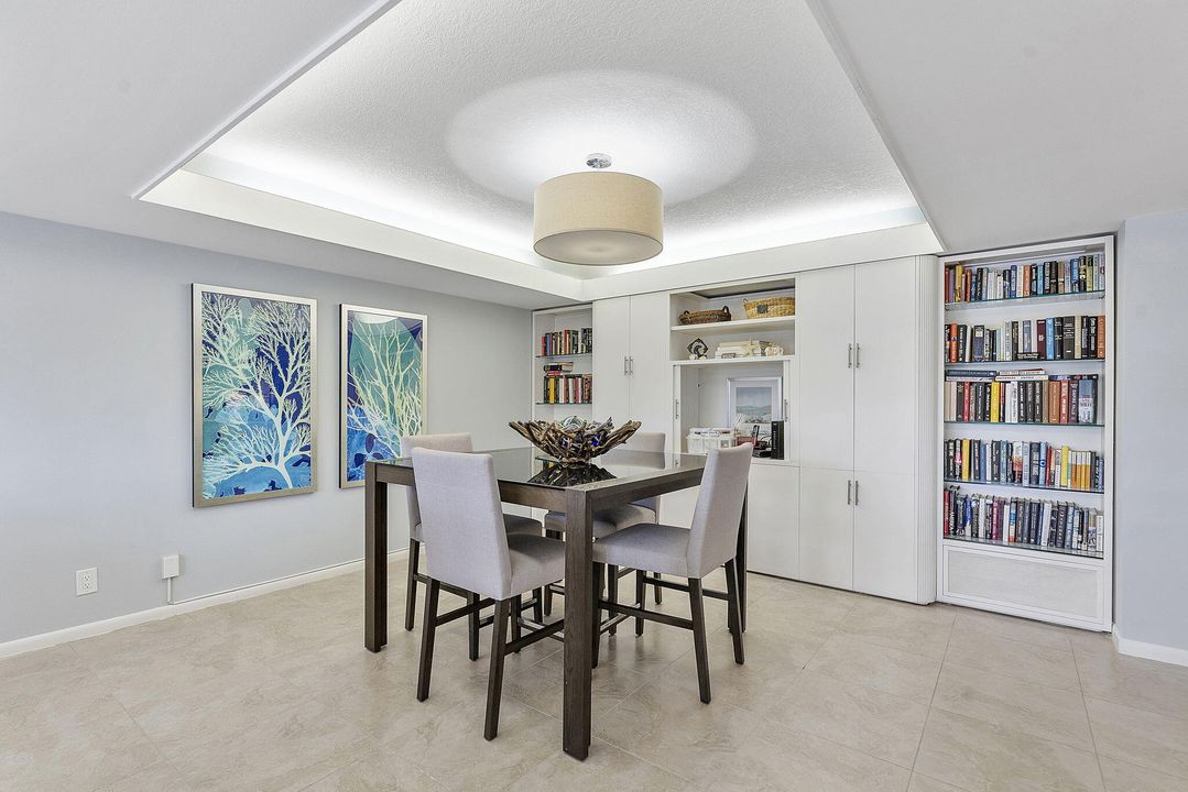 Под контрактом: $15,000 (2 спален, 2 ванн, 1886 Квадратных фут)