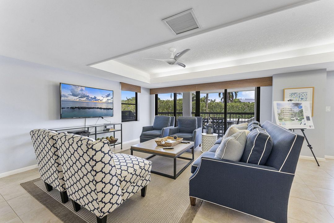 Под контрактом: $15,000 (2 спален, 2 ванн, 1886 Квадратных фут)