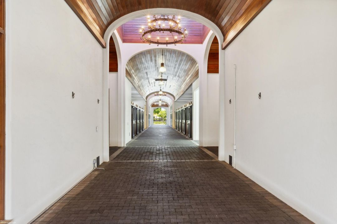 En Venta: $21,500,000 (8 camas, 12 baños, 9544 Pies cuadrados)