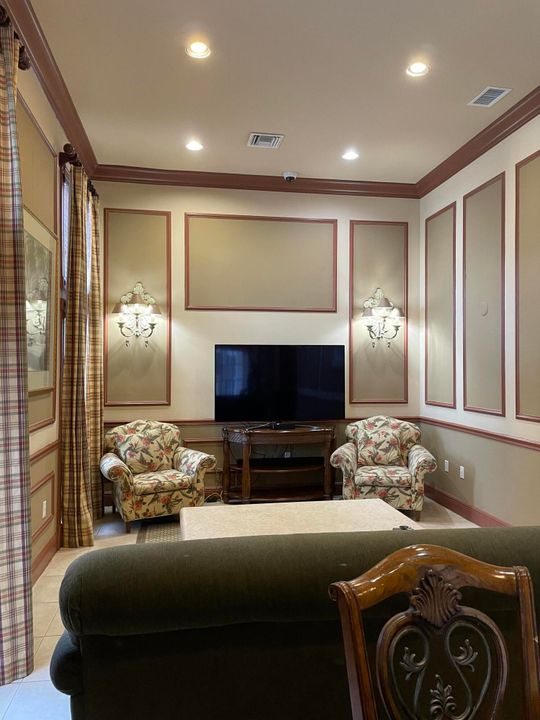 На продажу: $299,000 (2 спален, 1 ванн, 901 Квадратных фут)