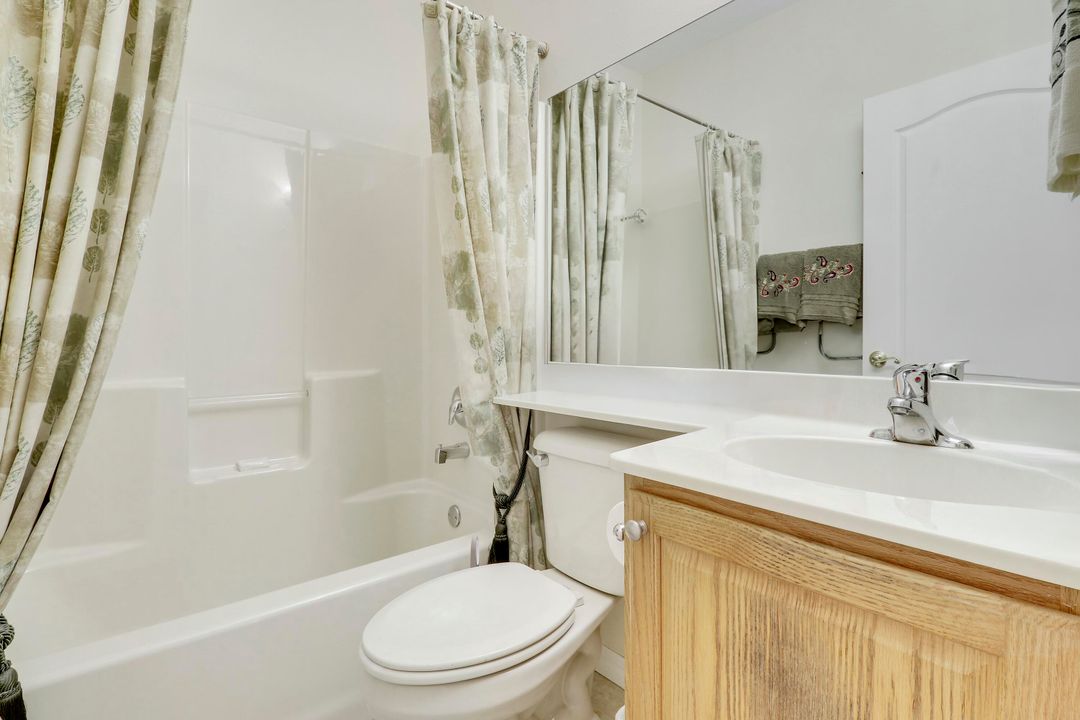 For Sale: $450,000 (3 beds, 2 baths, 1330 Square Feet)