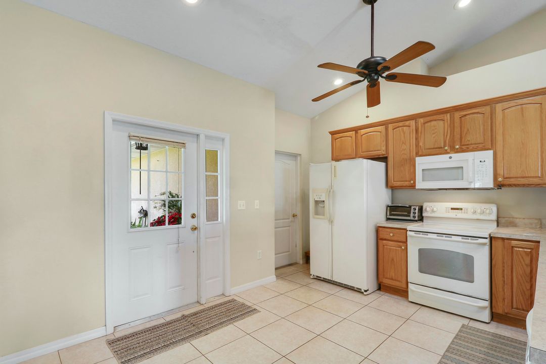 For Sale: $450,000 (3 beds, 2 baths, 1330 Square Feet)