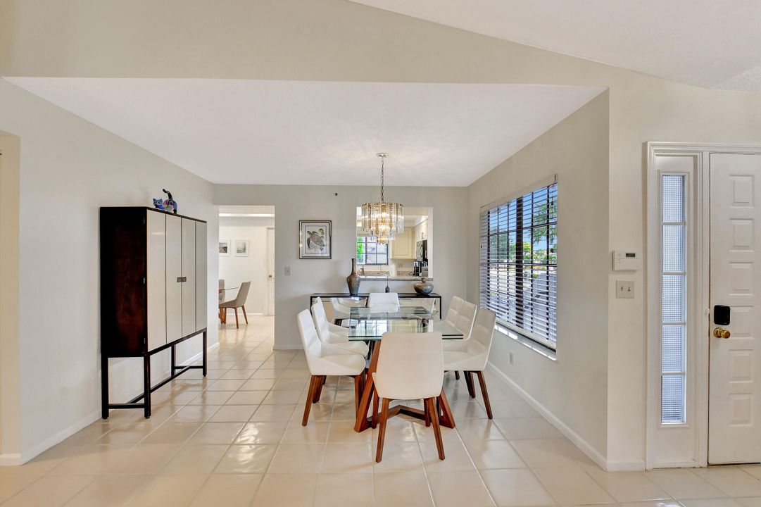 Activo con contrato: $9,500 (2 camas, 2 baños, 1686 Pies cuadrados)