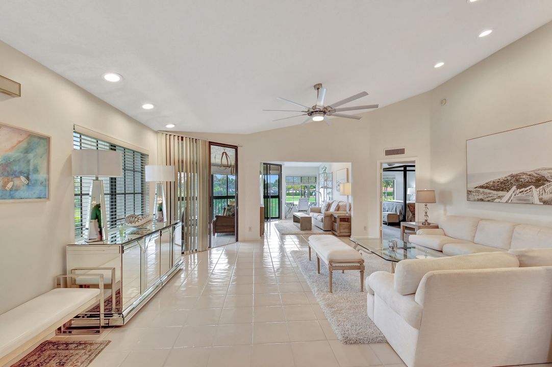 Activo con contrato: $9,500 (2 camas, 2 baños, 1686 Pies cuadrados)