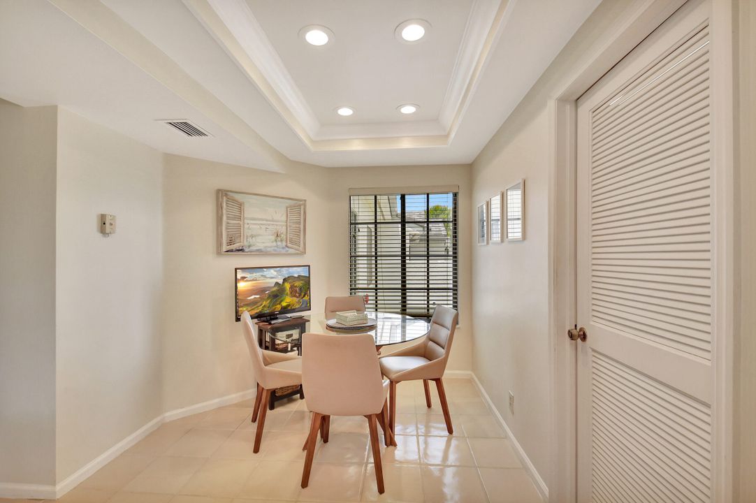 Activo con contrato: $9,500 (2 camas, 2 baños, 1686 Pies cuadrados)