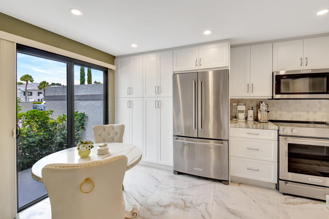 Activo con contrato: $10,500 (2 camas, 2 baños, 1475 Pies cuadrados)