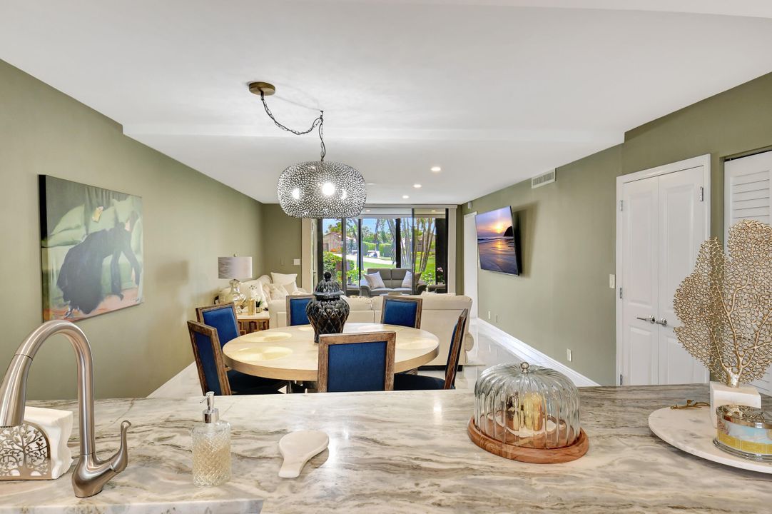 Activo con contrato: $10,500 (2 camas, 2 baños, 1475 Pies cuadrados)