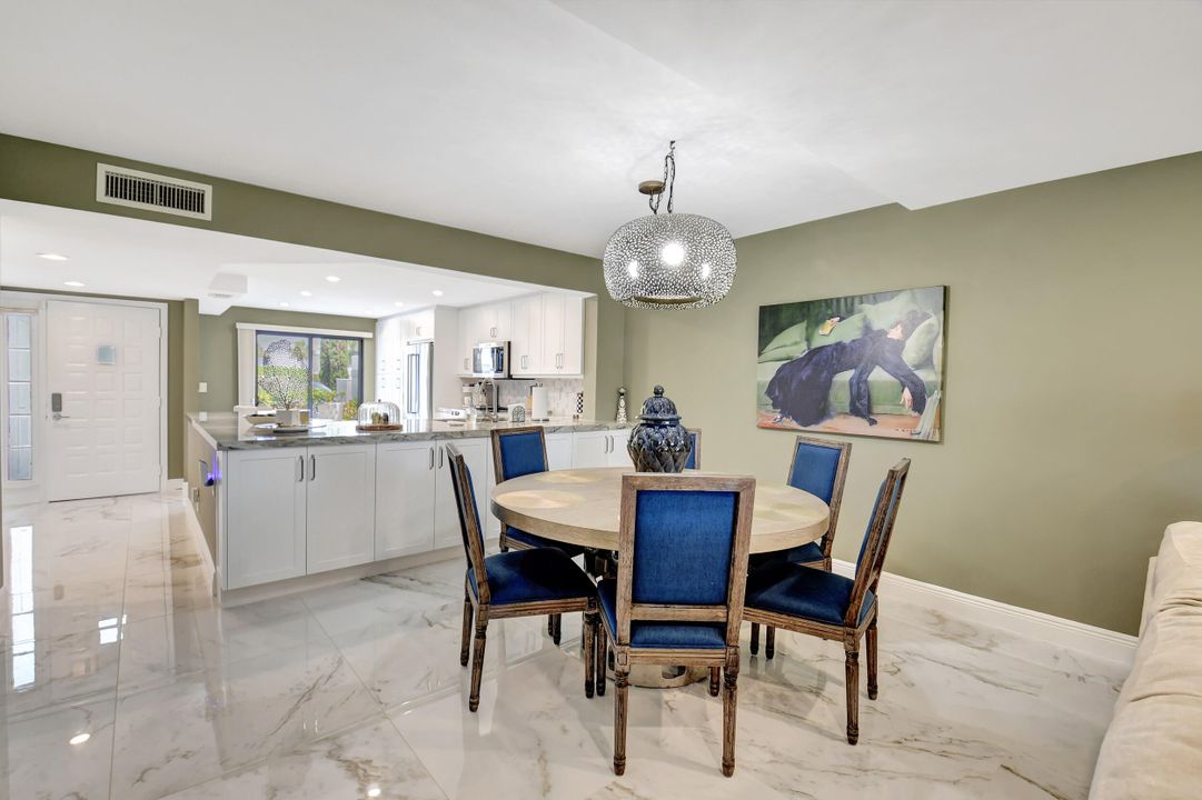 Activo con contrato: $10,500 (2 camas, 2 baños, 1475 Pies cuadrados)