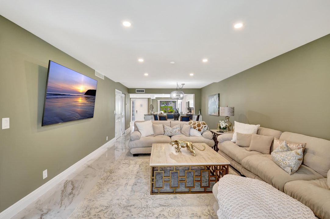 Activo con contrato: $10,500 (2 camas, 2 baños, 1475 Pies cuadrados)