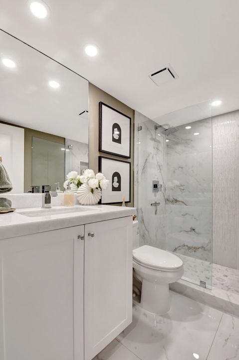 Activo con contrato: $10,500 (2 camas, 2 baños, 1475 Pies cuadrados)