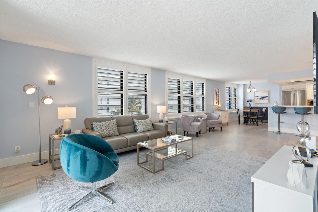 Под контрактом: $11,000 (3 спален, 2 ванн, 1852 Квадратных фут)