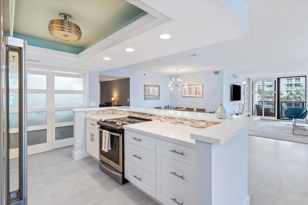 Под контрактом: $11,000 (3 спален, 2 ванн, 1852 Квадратных фут)