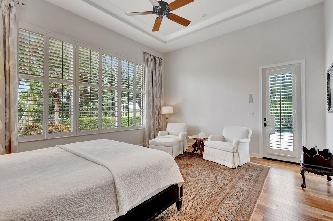 Под контрактом: $2,395,000 (4 спален, 5 ванн, 3872 Квадратных фут)