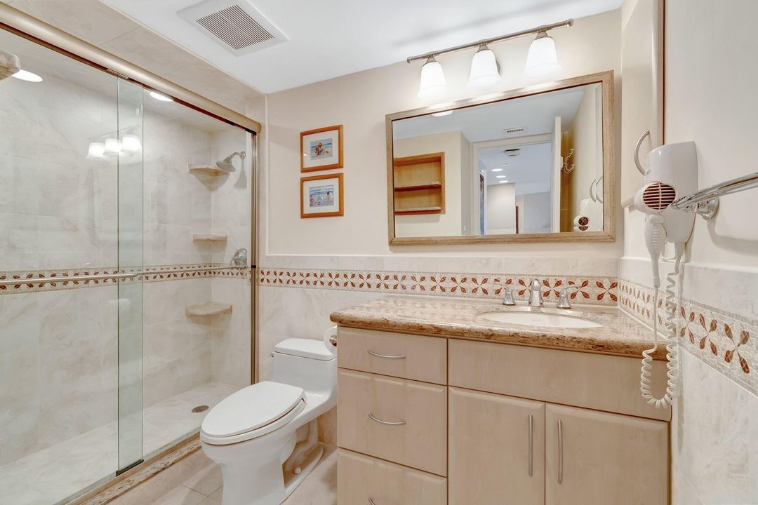 Под контрактом: $1,250,000 (2 спален, 2 ванн, 1452 Квадратных фут)