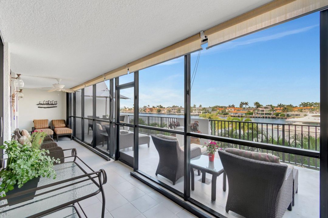 Под контрактом: $1,250,000 (2 спален, 2 ванн, 1452 Квадратных фут)