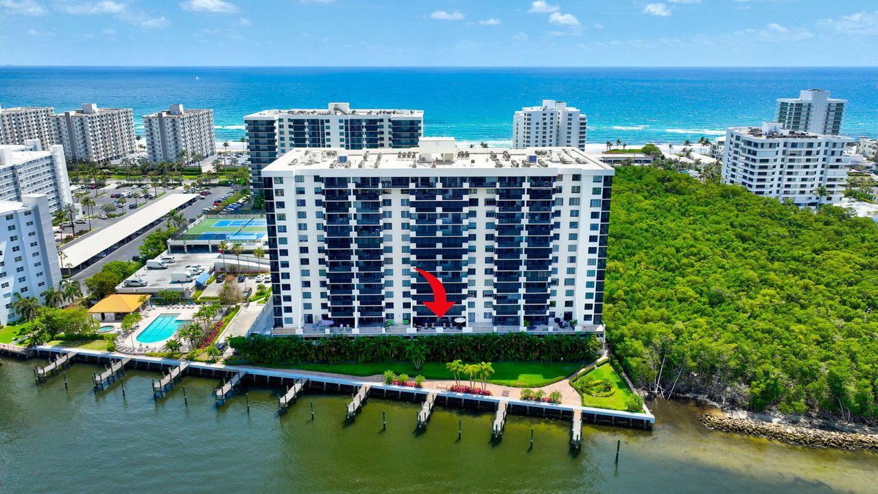 Под контрактом: $1,250,000 (2 спален, 2 ванн, 1452 Квадратных фут)