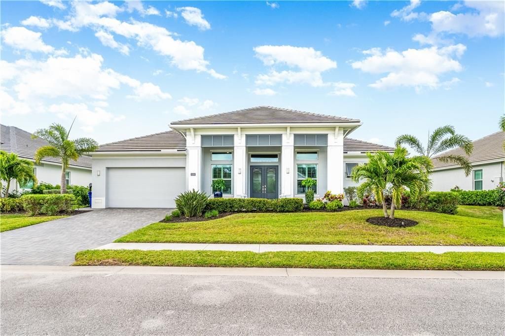 Active With Contract: $1,350,000 (3 beds, 3 baths, 2578 Square Feet)