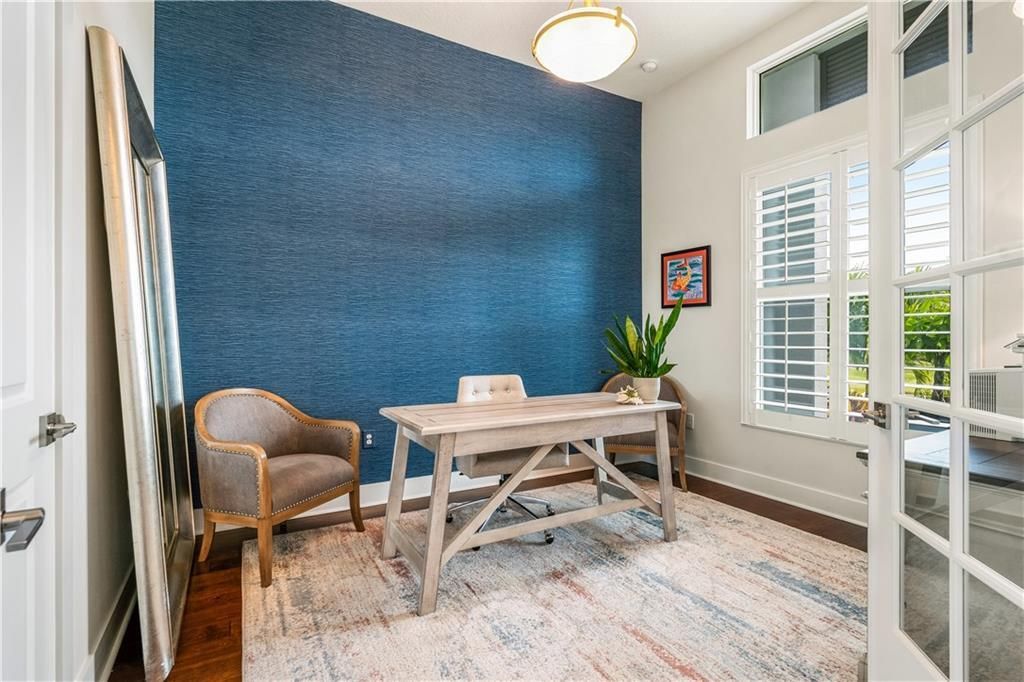 Active With Contract: $1,350,000 (3 beds, 3 baths, 2578 Square Feet)